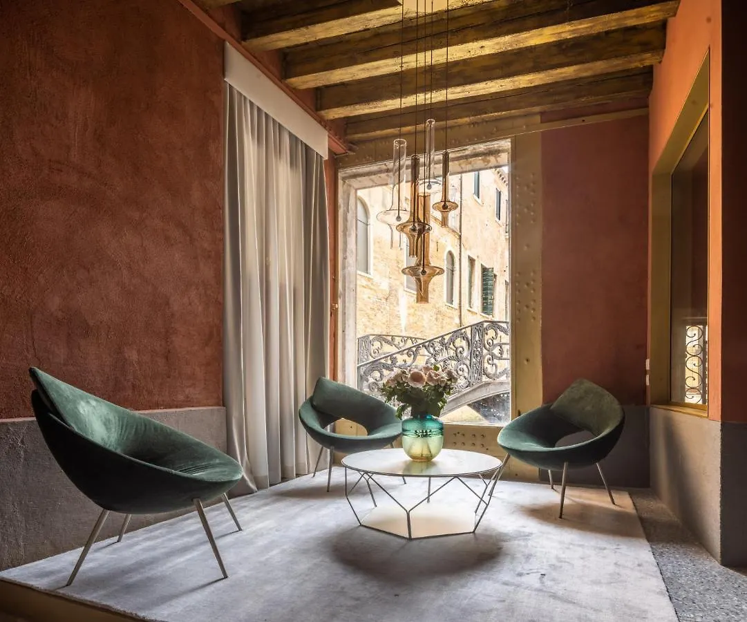 Ninfea Luxury Suites Venice Guest house