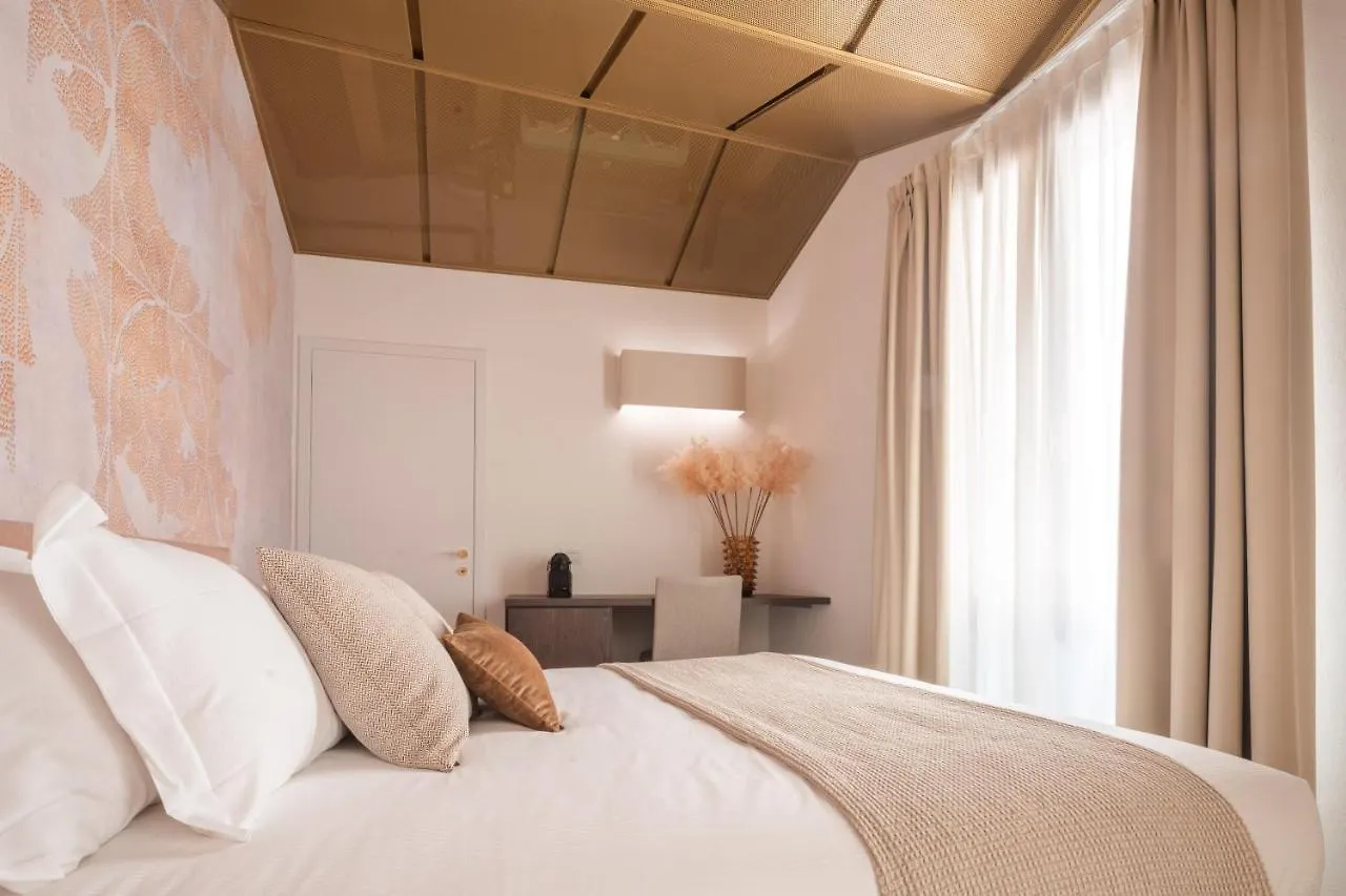 Ninfea Luxury Suites Venice Italy