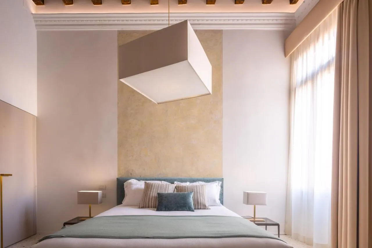 Ninfea Luxury Suites Venice Italy
