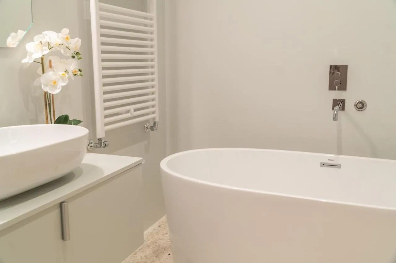 Ninfea Luxury Suites Venice 0*,  Italy